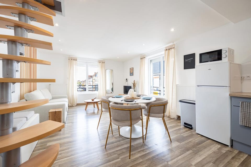 Duplex Petit-Fort Philippe Apartment in Hauts-de-France