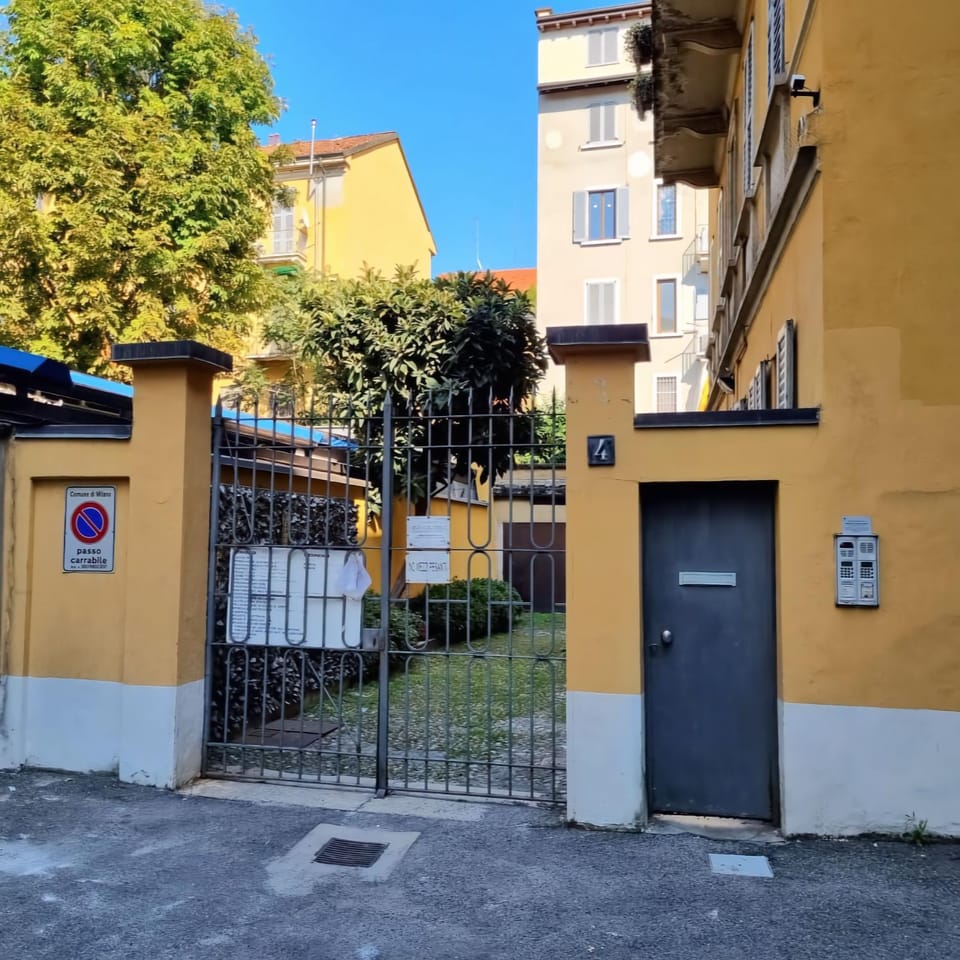 Property building, Facade/entrance