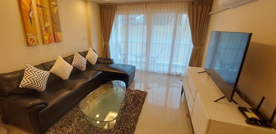 City Garden Pattaya - 2br Suite, 76sqm Apartment in Pattaya City