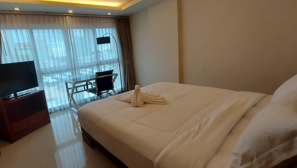 City Garden Pattaya - 2br Suite, 76sqm Apartment in Pattaya City
