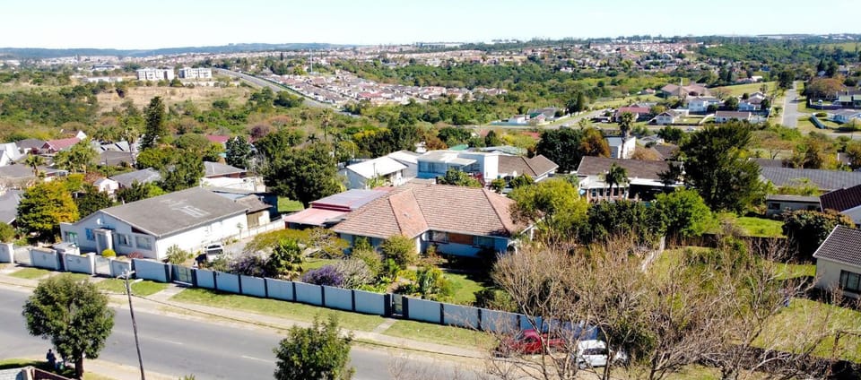 Cozy Blue Guesthouse Bed and Breakfast in Eastern Cape