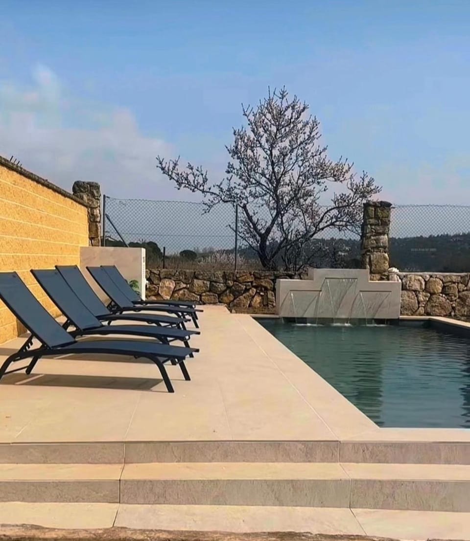 Los Rosales de Venturada House in Sierra Norte