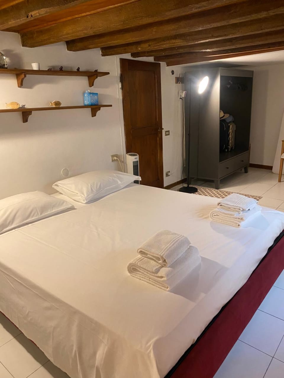 Bed, Photo of the whole room, Bedroom, towels, wardrobe