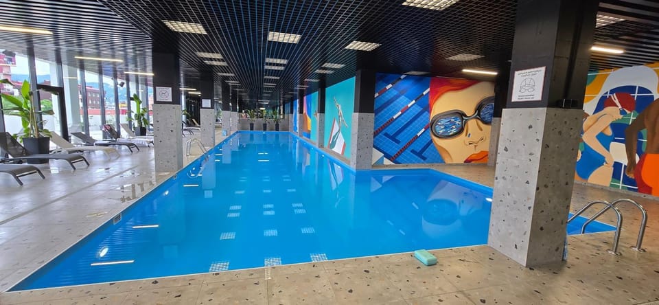 Pool view, Swimming pool