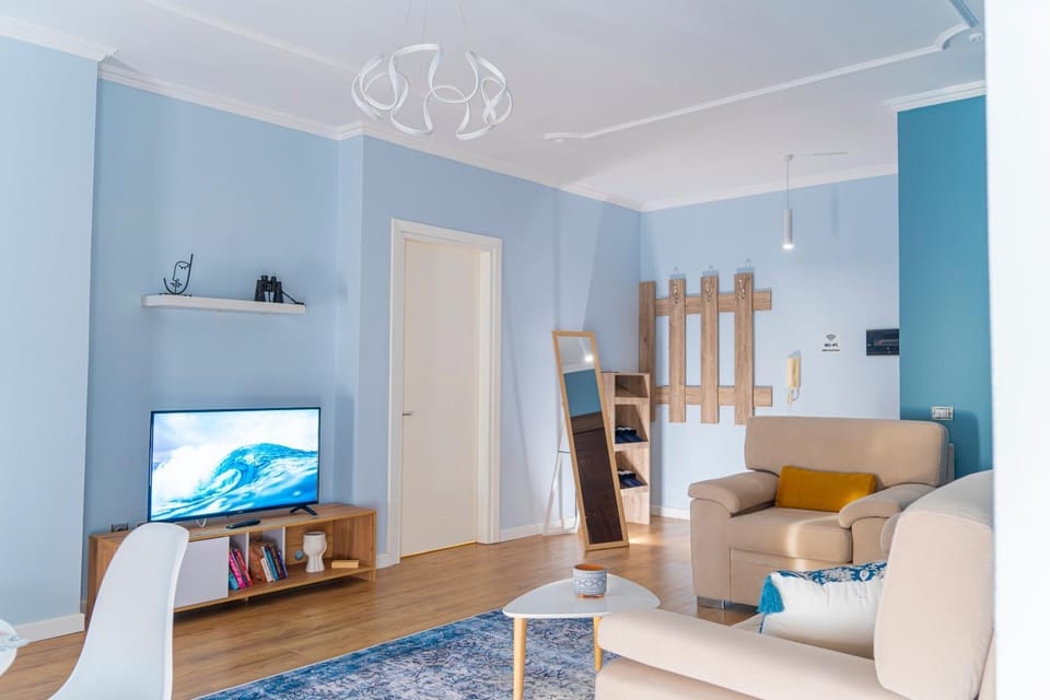 TV and multimedia, Living room, hair dresser