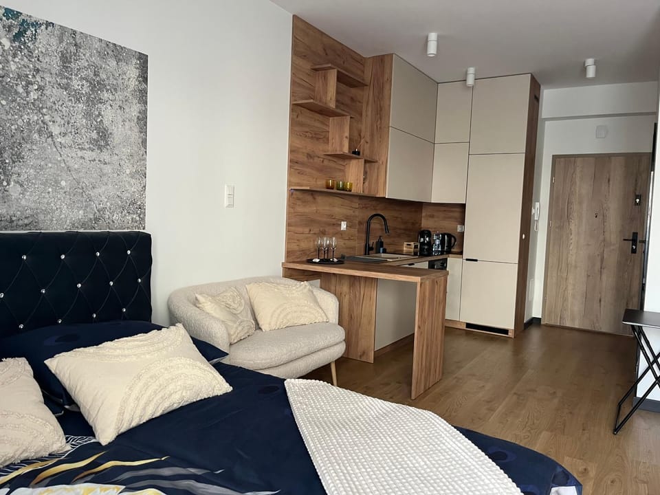 Bed, Kitchen or kitchenette, Photo of the whole room, pet friendly, stove