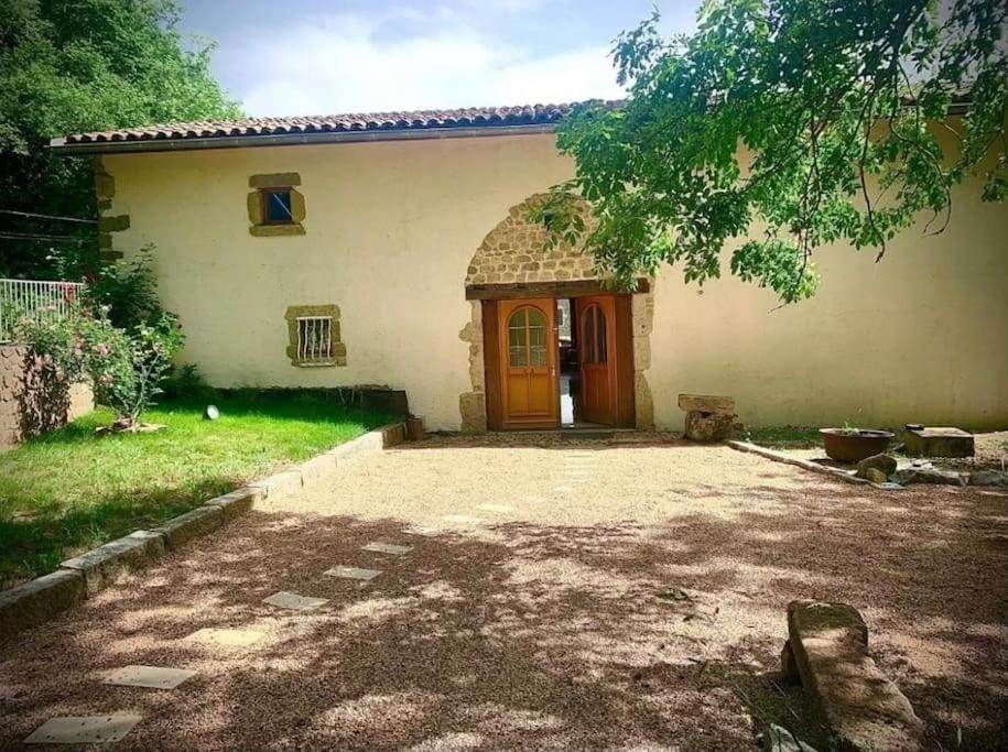 Gîte de la fontaine House in Auvergne-Rhône-Alpes