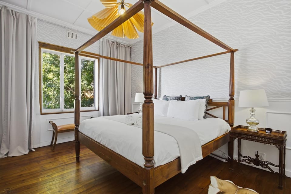 Bed, View (from property/room), Photo of the whole room, Bedroom, towels, wardrobe, air conditioner
