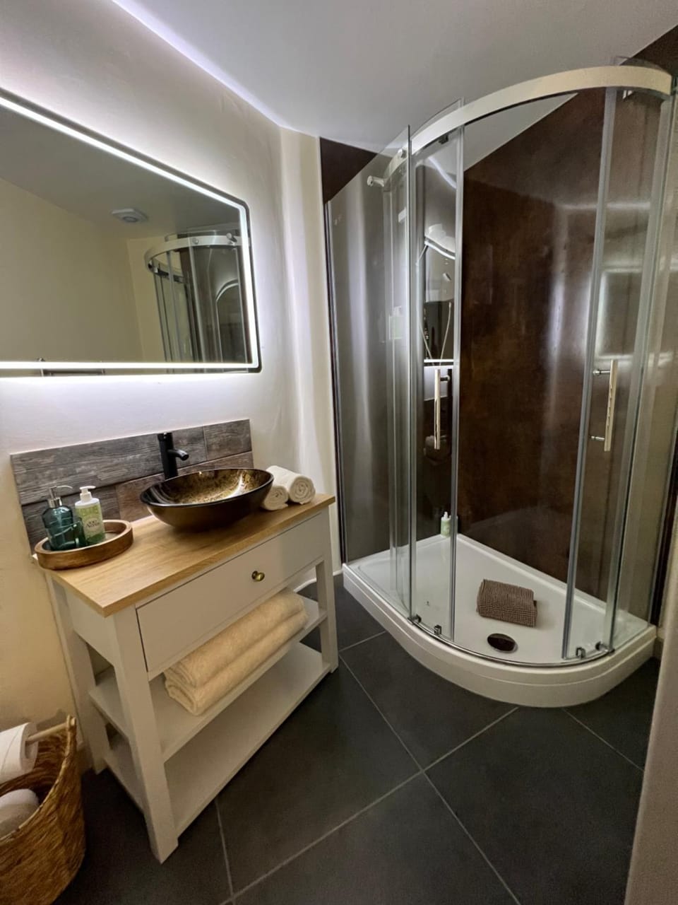 Shower, Bathroom