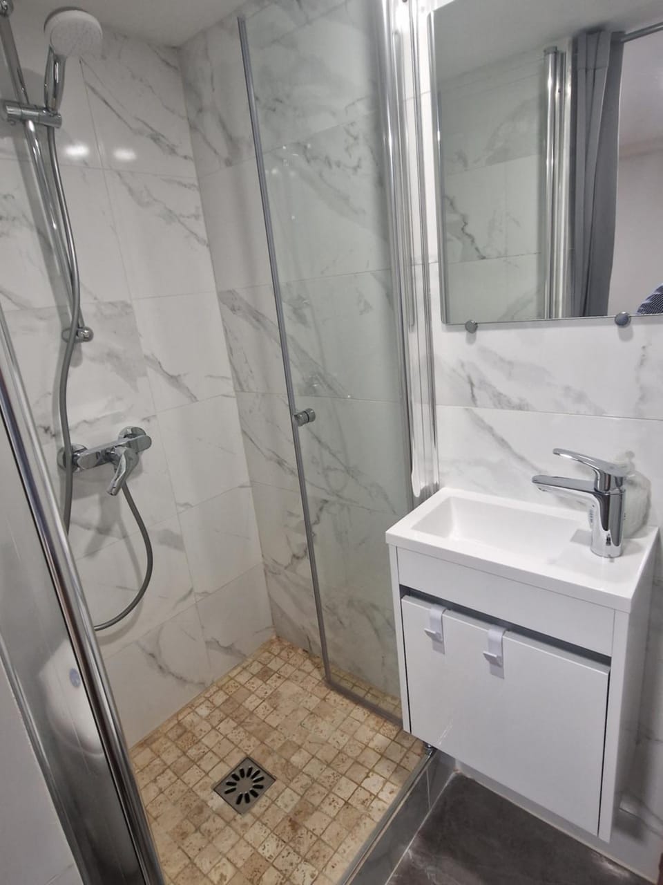 L'auberge de Sucy - Studio Climatisé Apartment in Île-de-France