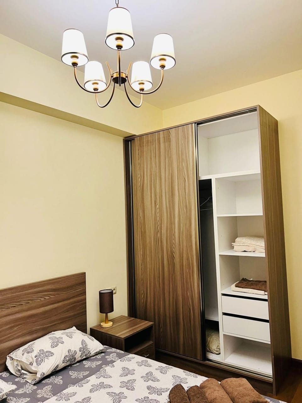 Modern Apartment +Balcony next to Republic Square, City Center Apartment in Yerevan