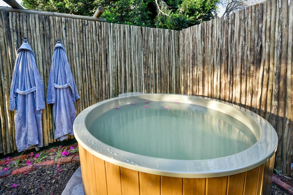 Hot Tub, Hot Tub, Swimming pool