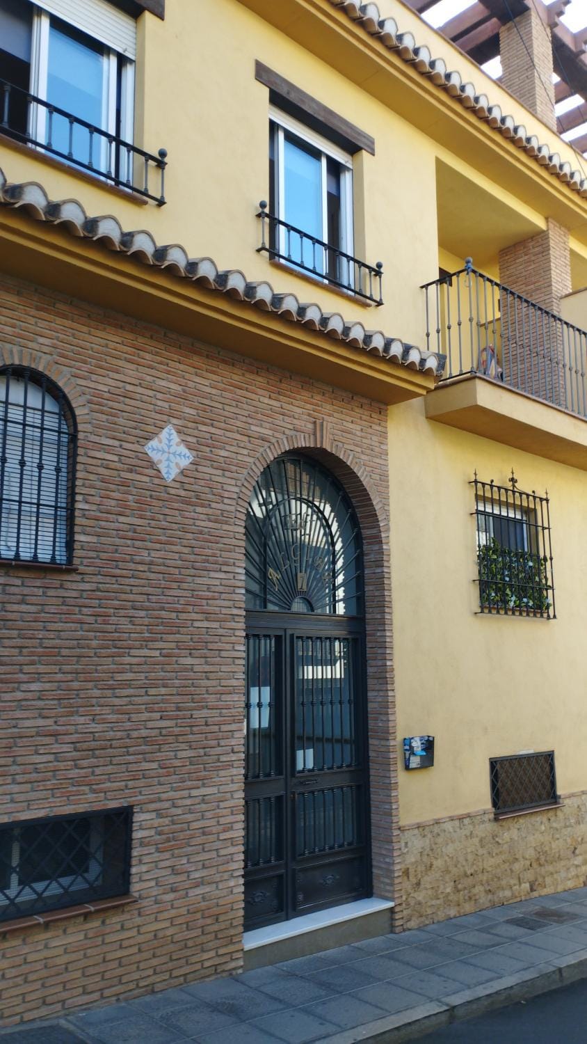 Camino de la Sierra Parking y Mascotas Apartment in Andalusia