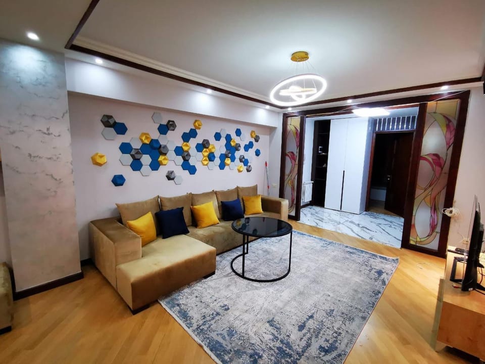 Deluxe Modern 3 Bedroom + 2 Bathrooms Apartment, on Amiryan Street, Middle of Center Apartment in Yerevan