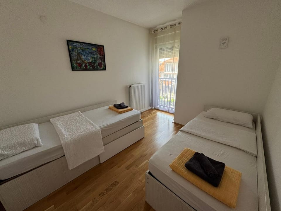 Bed, Photo of the whole room, Bedroom, heating, heating, internet, internet, towels