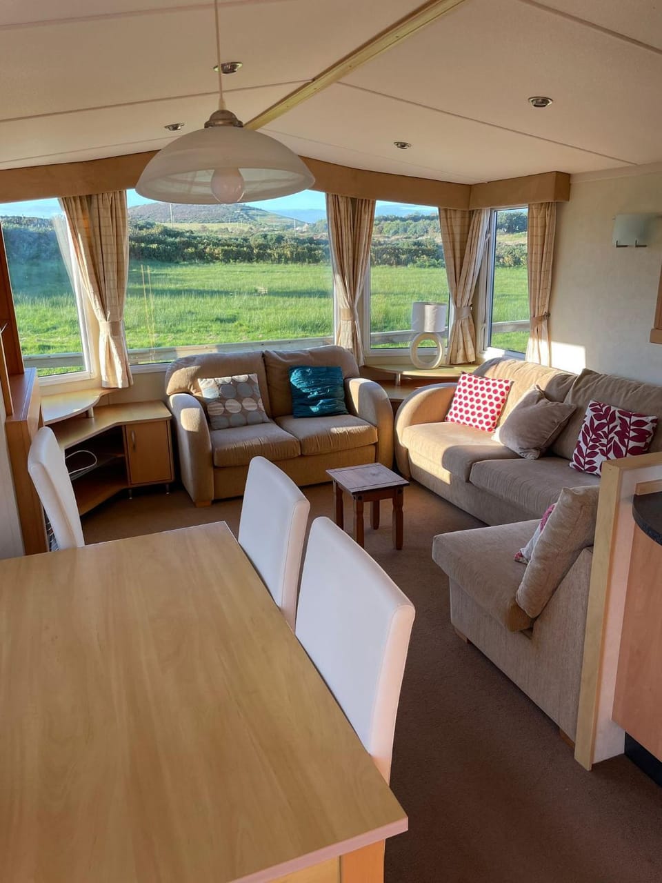 Living room, Dining area