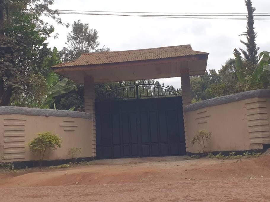 Facade/entrance, Day