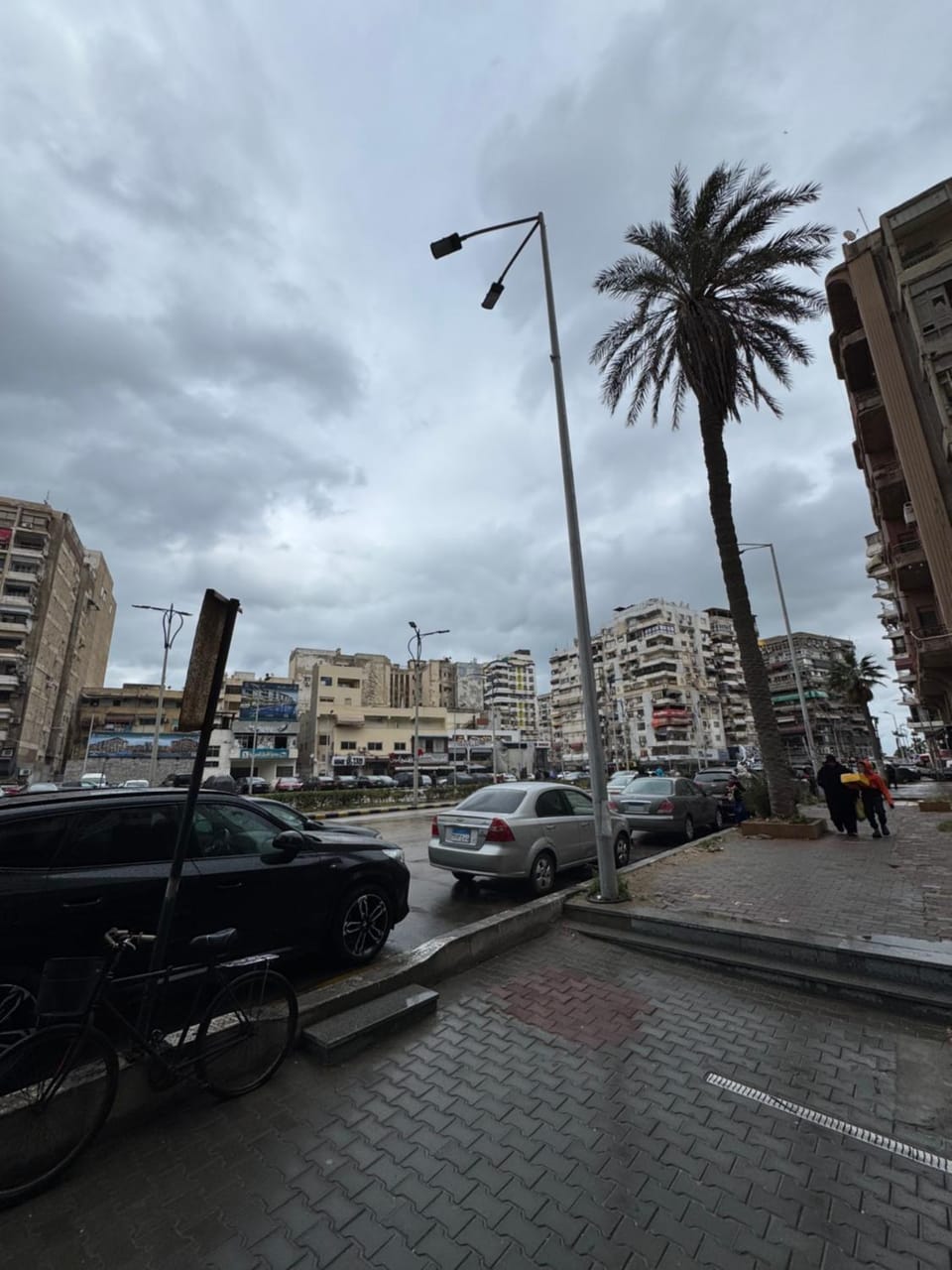 شقة 2 غرفة كبيرة ترى البحر مباشر مكيفة وسط المدينة بورسعيد Apartment in Egypt