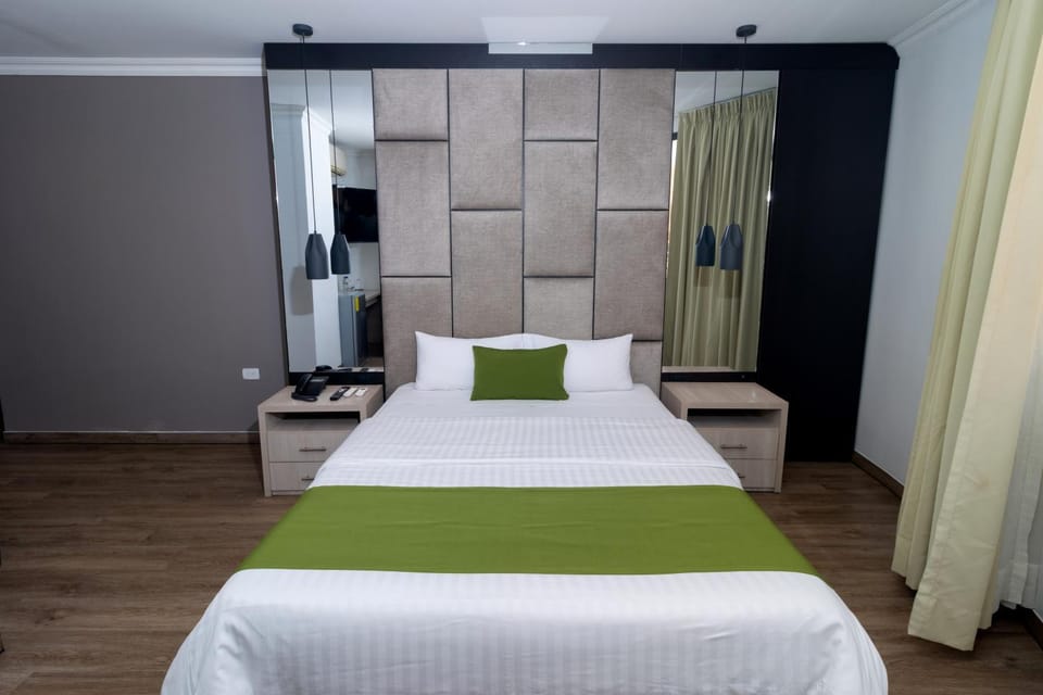 Hotel Plaza Monte Carlo Hotel in Guayaquil