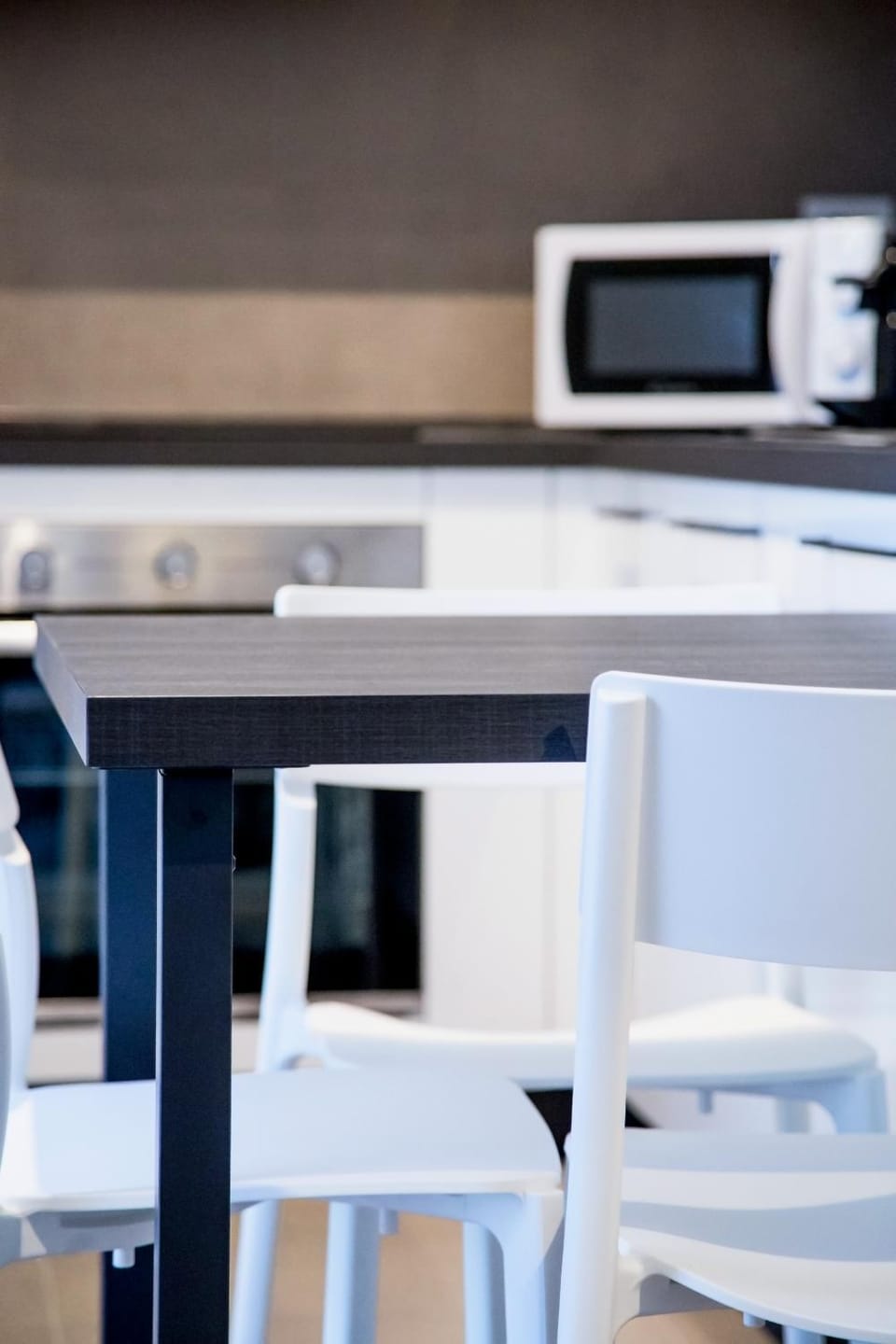Dining area, minibar