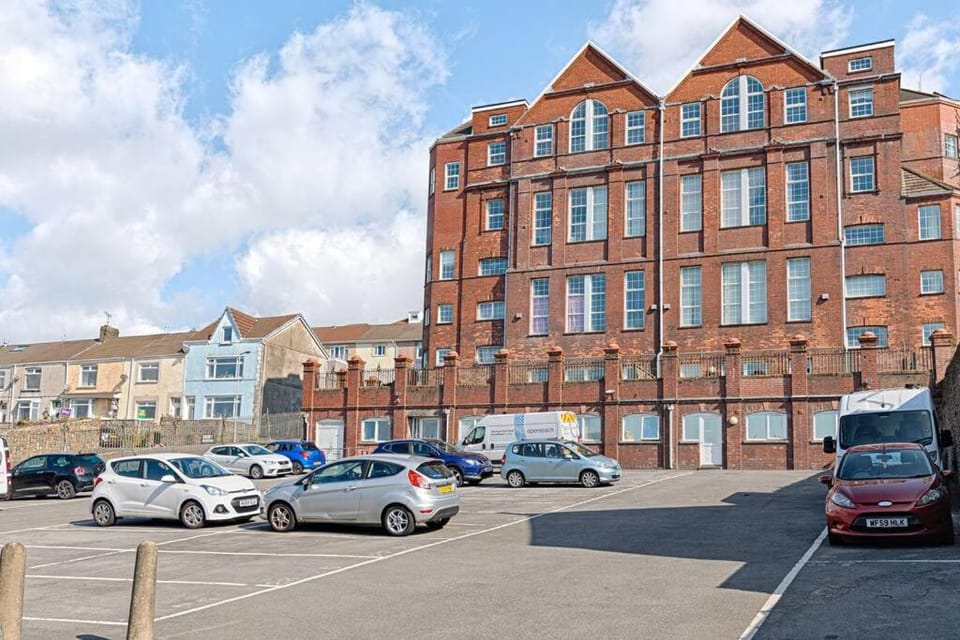 Let's go sea Apartment in Swansea