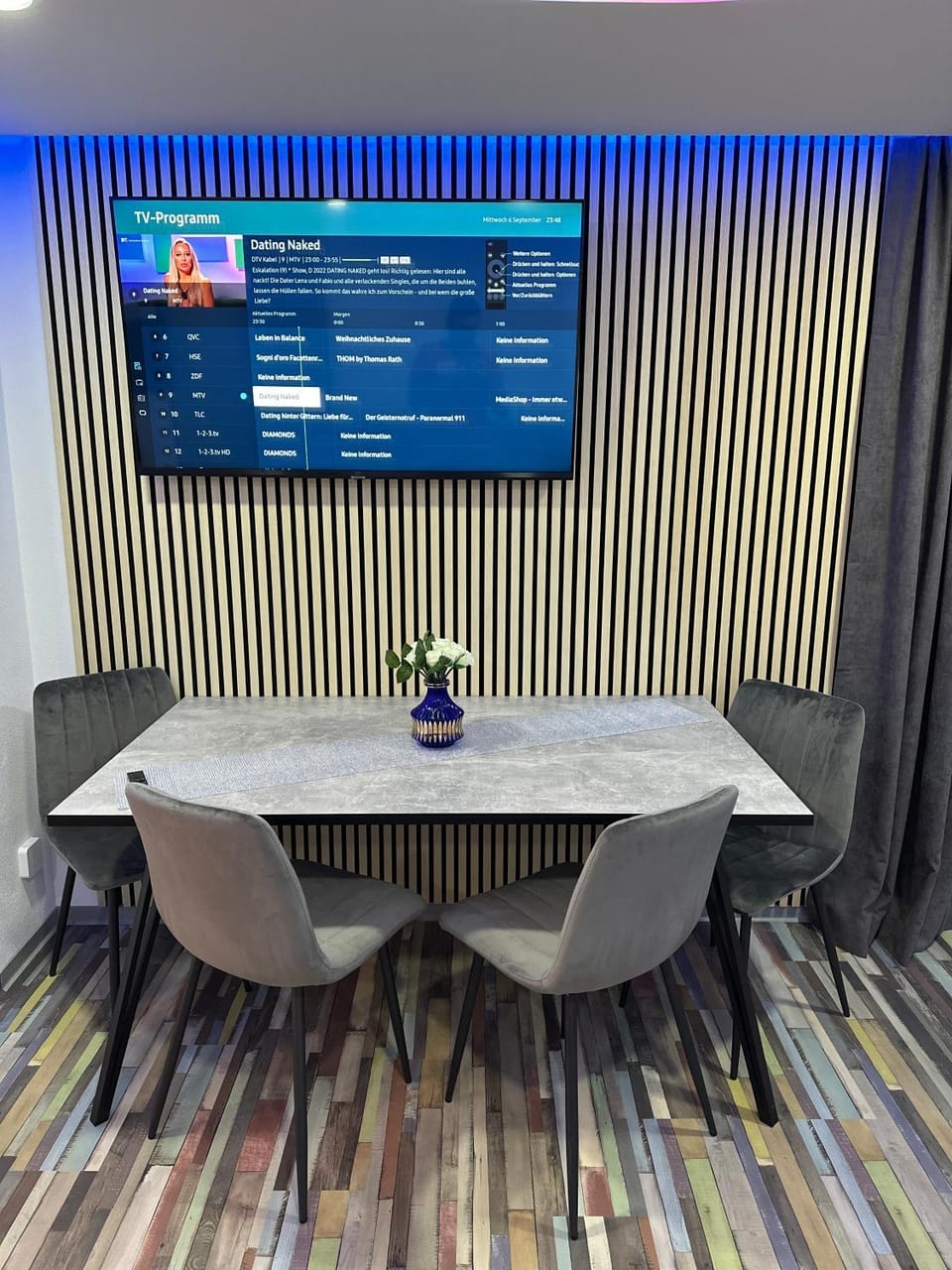 TV and multimedia, Dining area