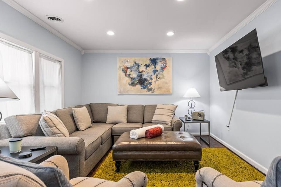 TV and multimedia, Living room, Seating area