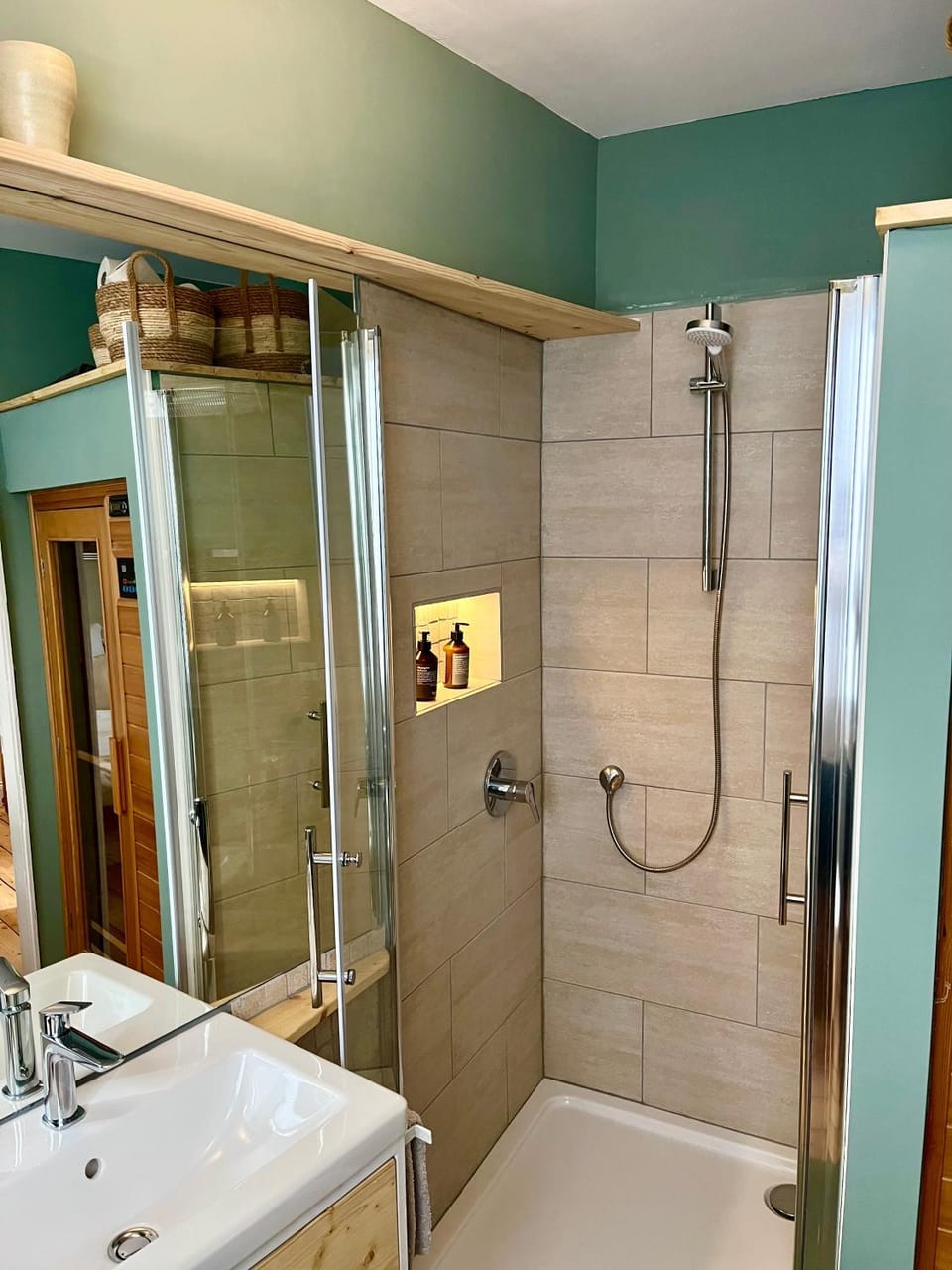 Shower, Bathroom