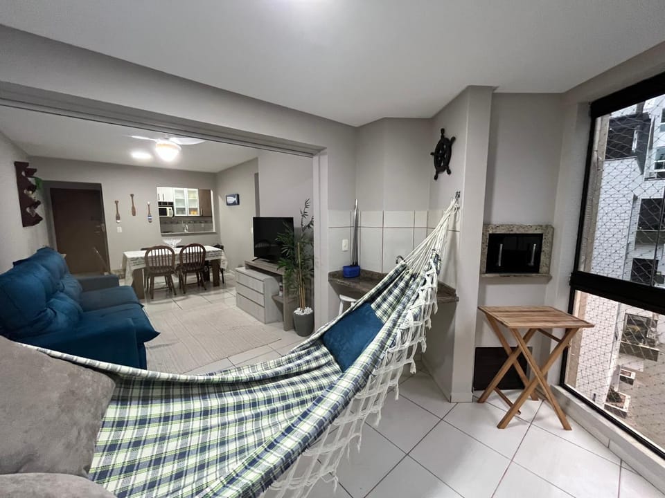 Communal lounge/ TV room, TV and multimedia, Kitchen or kitchenette, Living room, Dining area, Evening entertainment