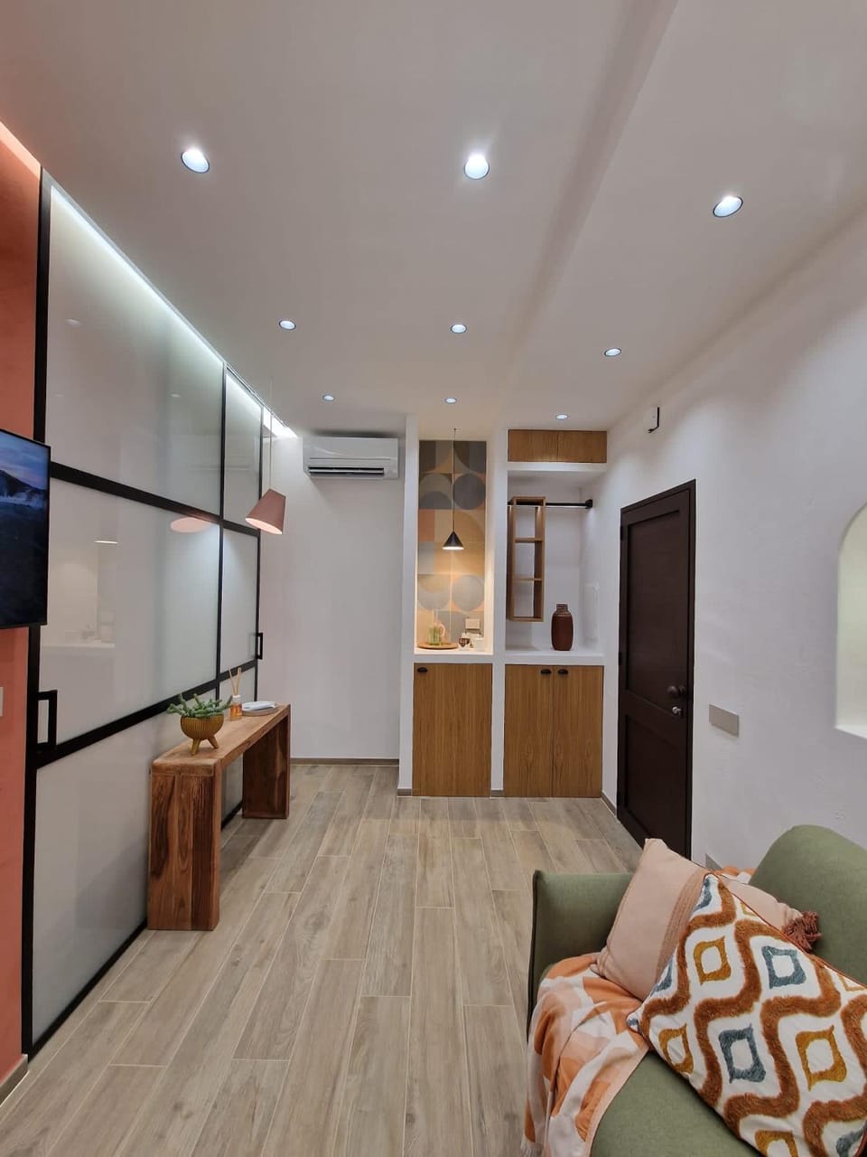 Living room, Seating area