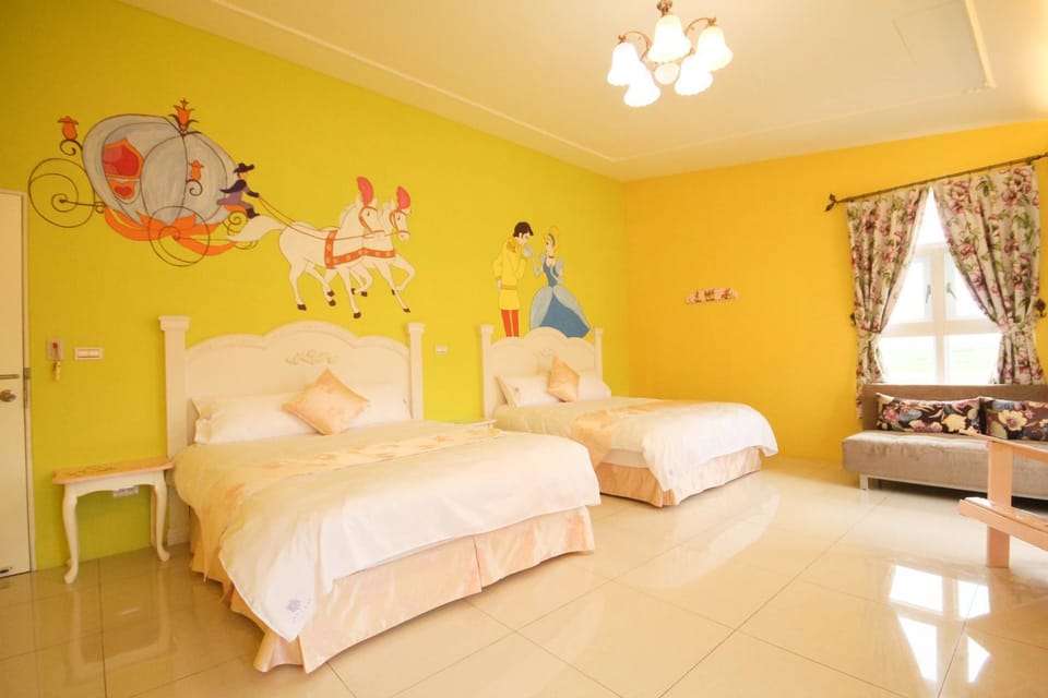 Photo of the whole room