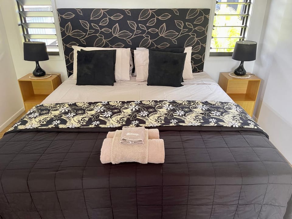 Rarotonga Villas Absolute Beachfront Apartment in Avarua District