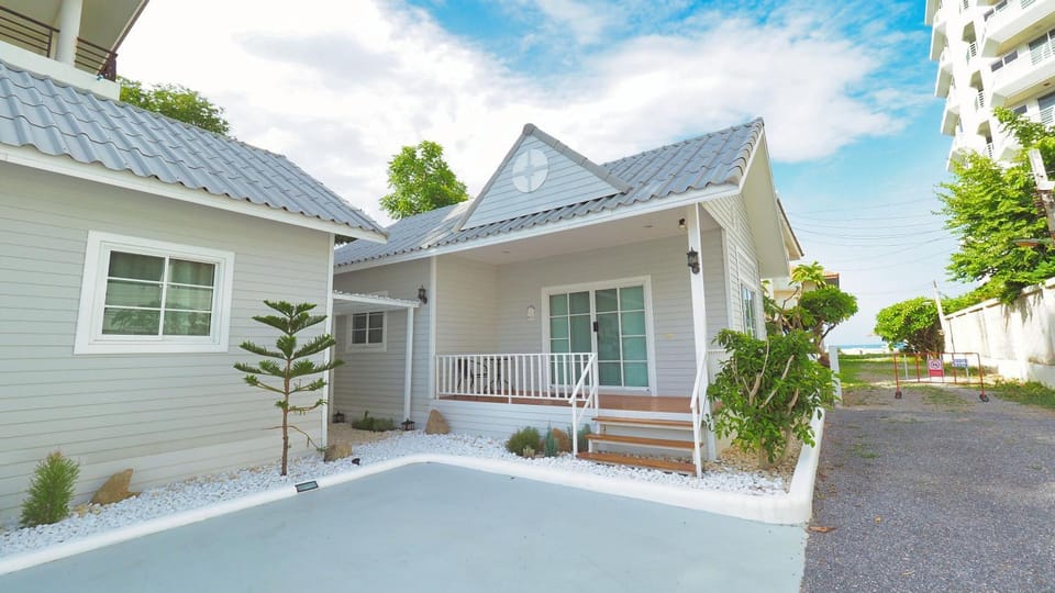 Baan Casita With Private Seaside Cottage House in Nong Kae