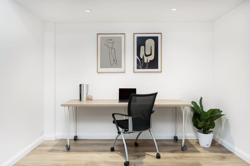 Surry Hills l 1 Bedroom Apartment With Parking Apartment in Surry Hills