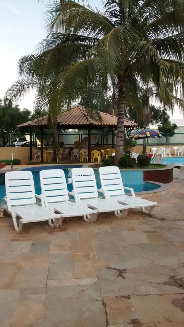 1403 AP 2 Quartos Shopping, banheira de hidromassagem no banheiro, COOLER liberado no parque aquático, internet no ap, proximo ao shopping singapura Apartment in State of Goiás