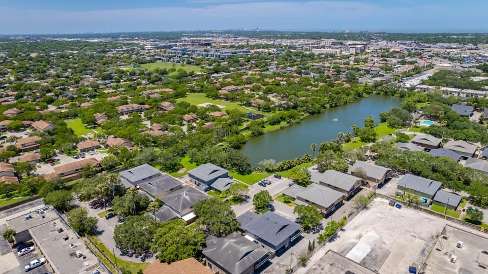 Neighbourhood, Natural landscape, Fishing, City view