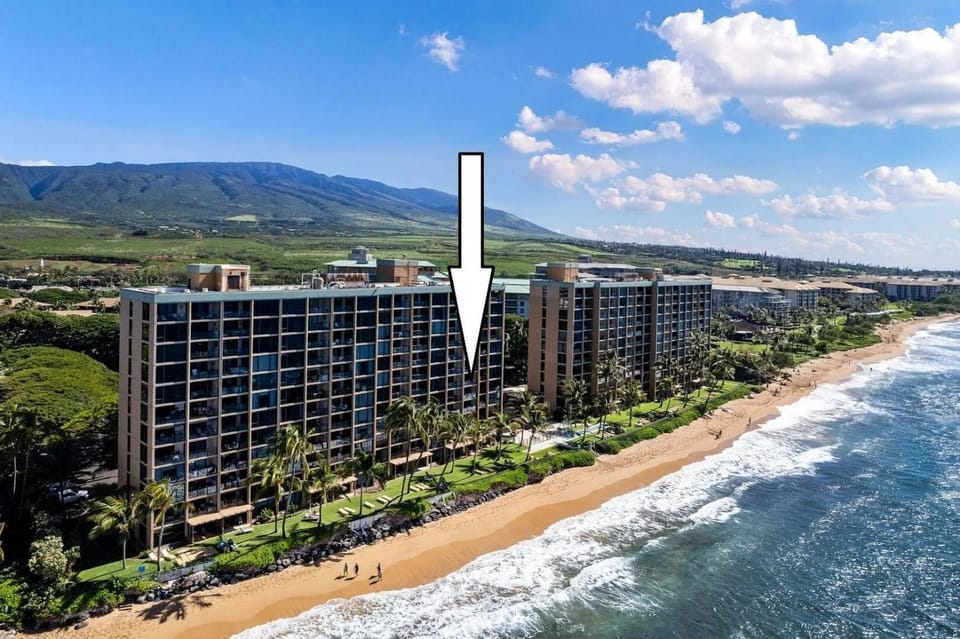 Mahana 602 · MA 602 Kaanapali OceanFront Studio Ocean View Pool House in Kaanapali