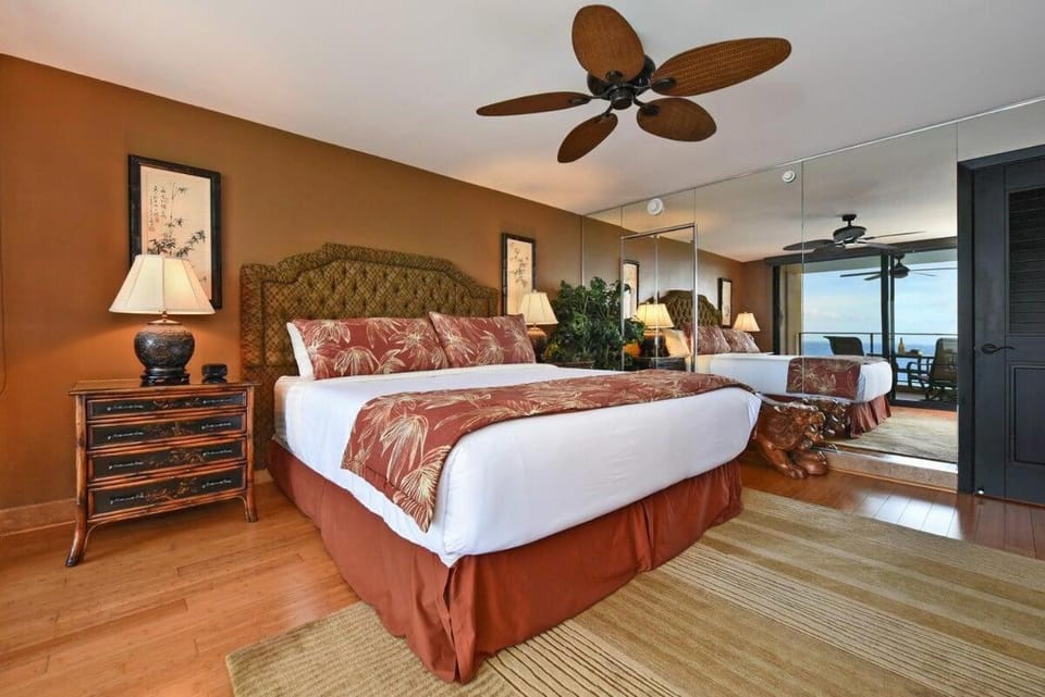 Mahana 1008 · MA 1008 Luxury BeachFront Condo House in Kaanapali