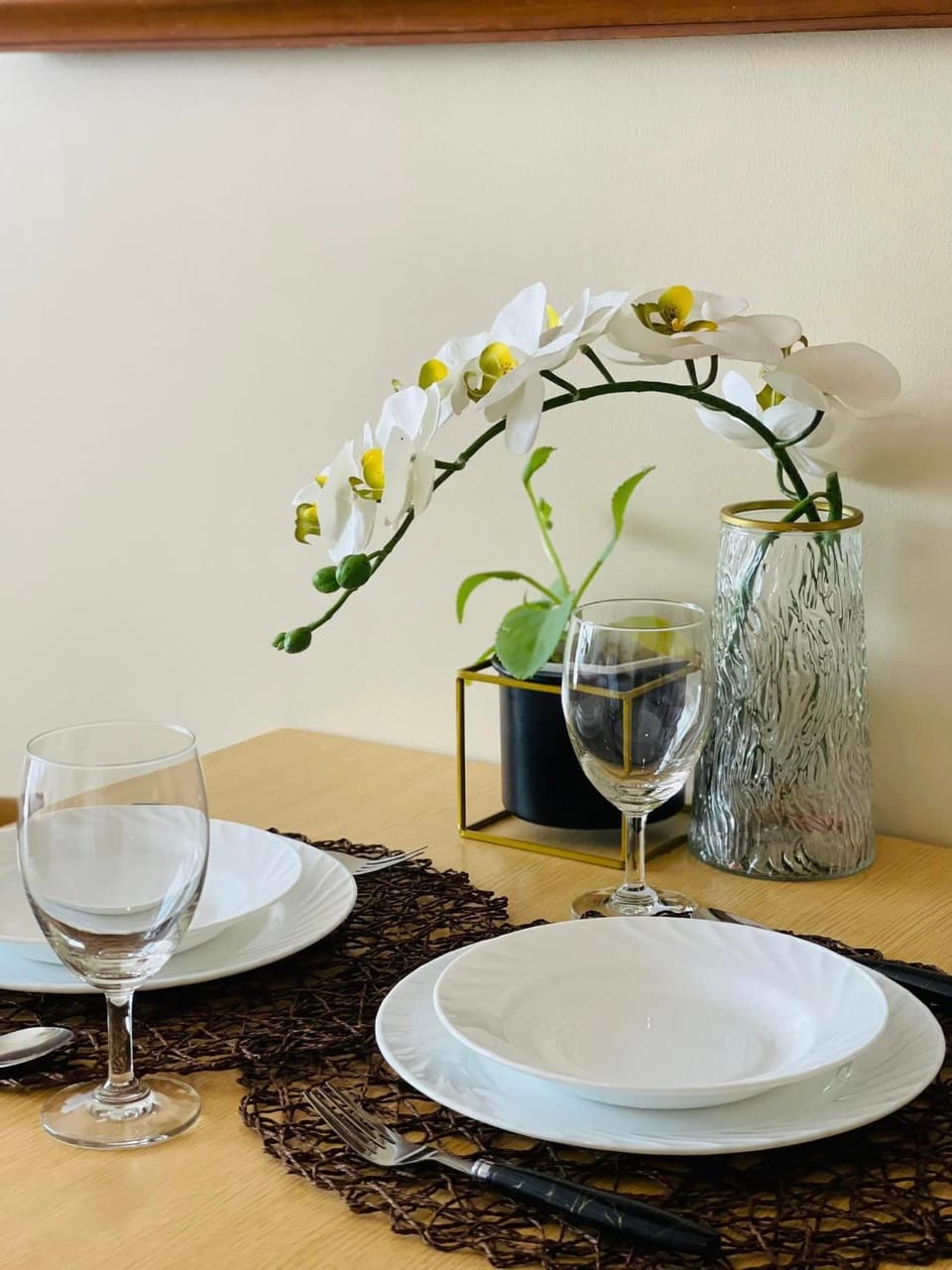 Food and drinks, Dining area, Drinks