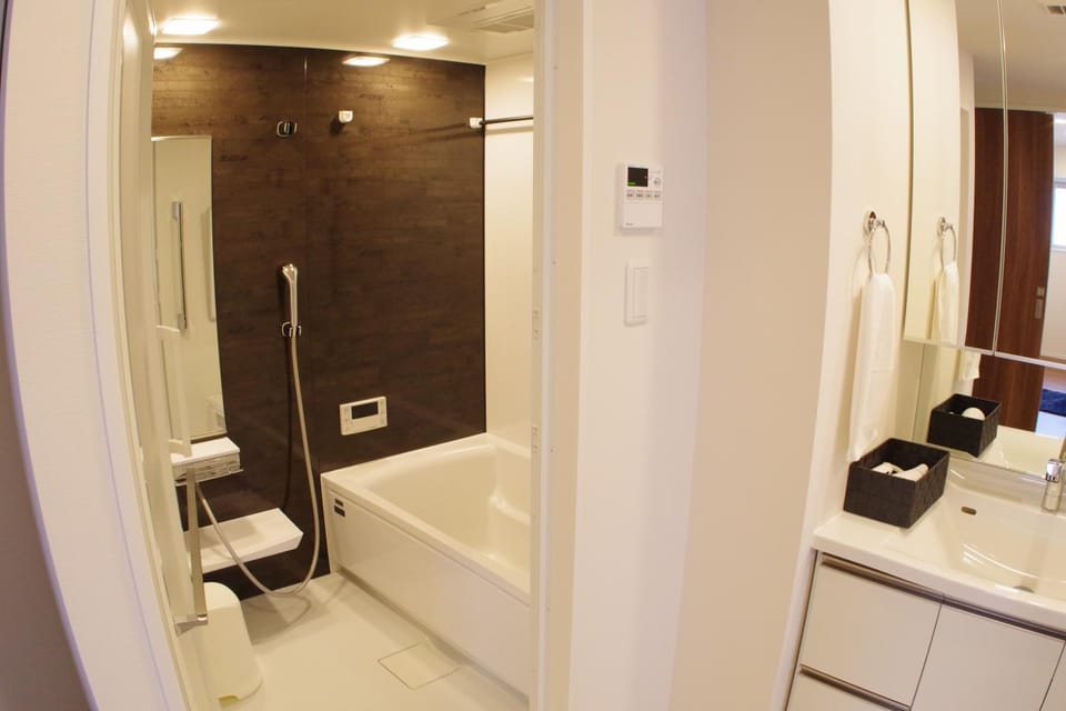 Bathroom, Bath