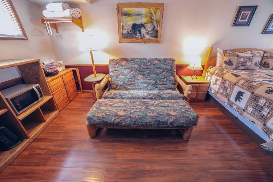 Sunnyside Knoll- 1 studio Apartment in Estes Park