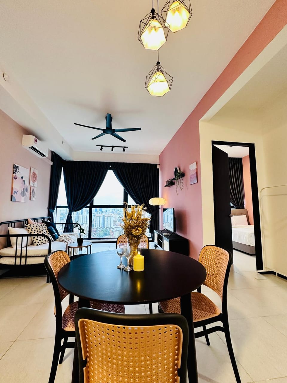 Urban Suites Homestay WL COSY PLT Apartment in George Town