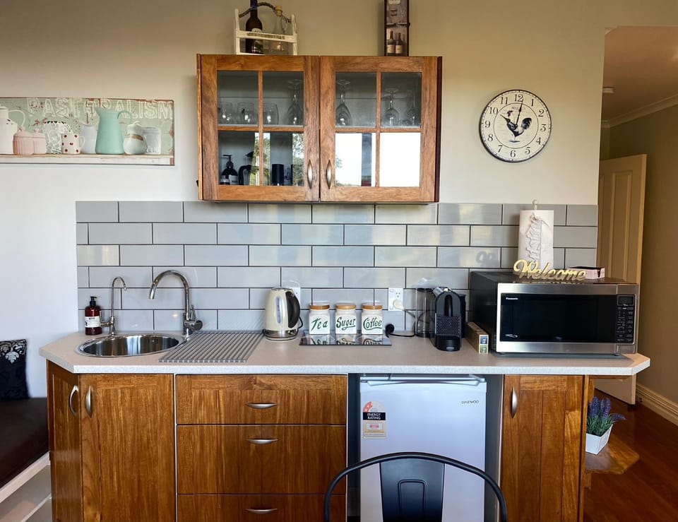 Coffee/tea facilities, Kitchen or kitchenette, minibar, toaster