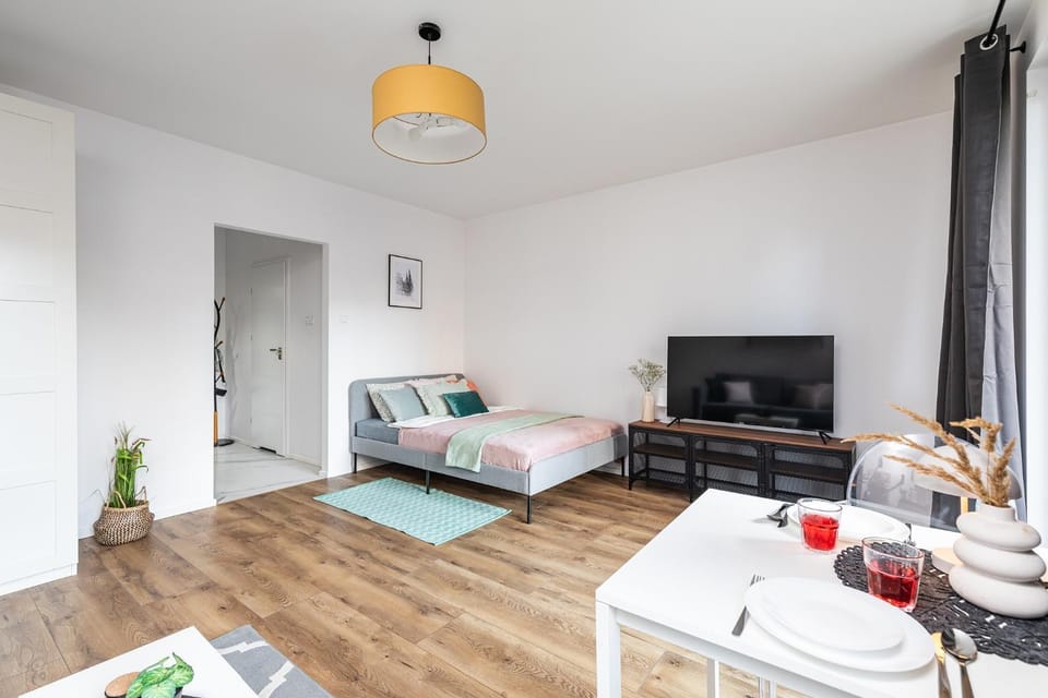 Bed, TV and multimedia, Photo of the whole room, Seating area