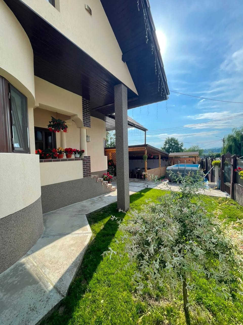 Property building, Restaurant/places to eat, Garden, View (from property/room), Swimming pool