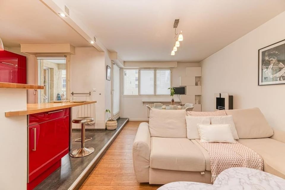 50m Gem - 400m Gare: garage privé, terrasse, wifi Apartment in Grenoble