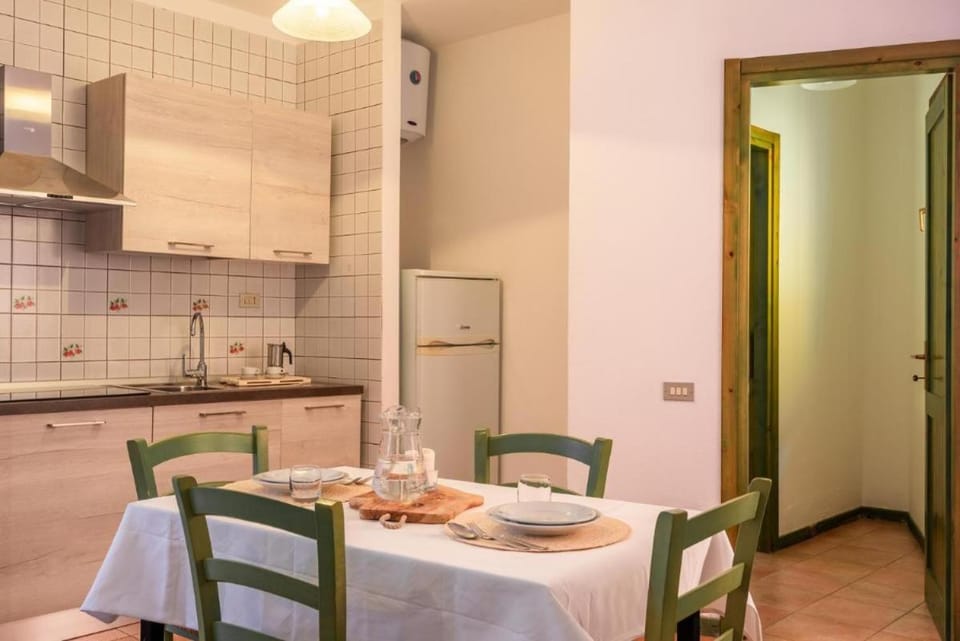 Glorious Residence Le Pavoncelle one Bedroom sleeps four num1452 Apartment in Santa Teresa Gallura