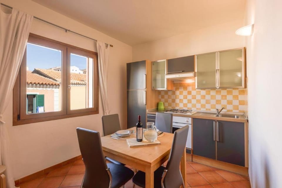Relaxing Cristal Blu Studio sleeps num1496 Apartment in Santa Teresa Gallura