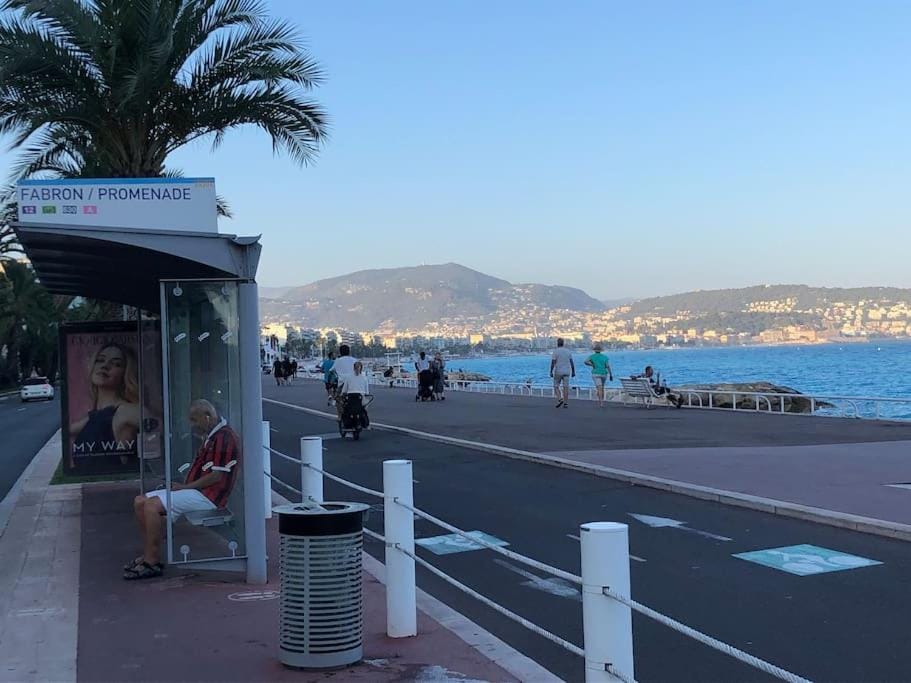 Vue mer, 2 pièces lumineux Apartment in Nice