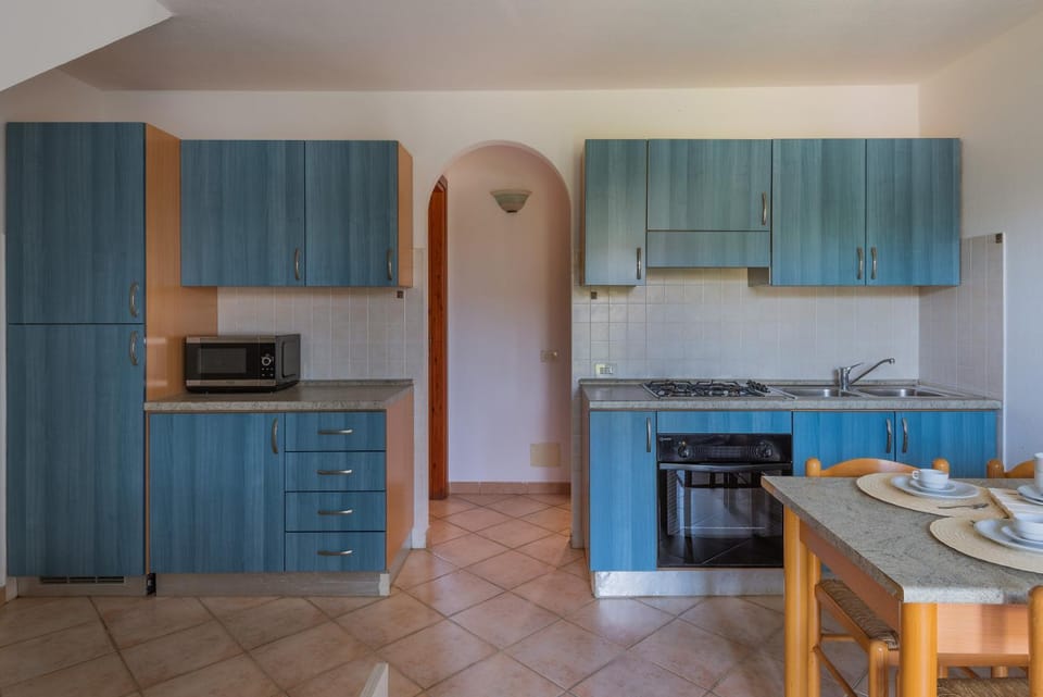 Simple Gem of Le Dimore di Budoni 2 Bedroom sleeps 6 Apartment in Budoni